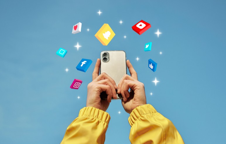 Using social media to share shortened links and attract visitors